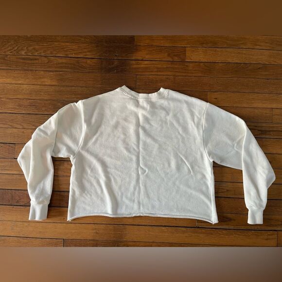 Small White Uncharted Threads/Paper store Cropped Sweatshirt Dancing Skeletons - Picture 10 of 10